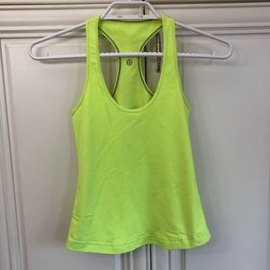 Reversible Lululemon lemon yellow crop tank top 🍋